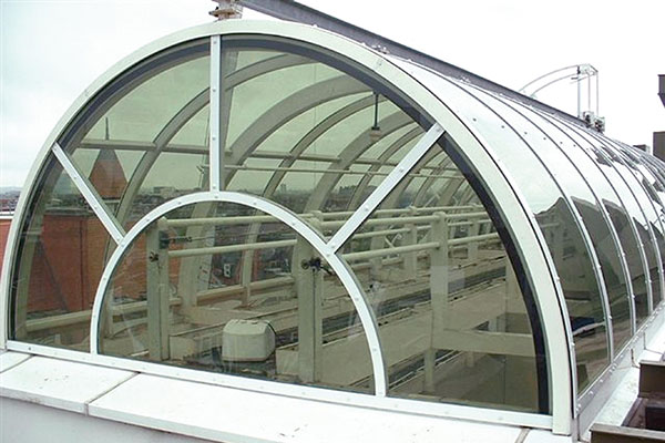 Polycarbonate Sheet Usage in Commercial Greenhouses Roofing