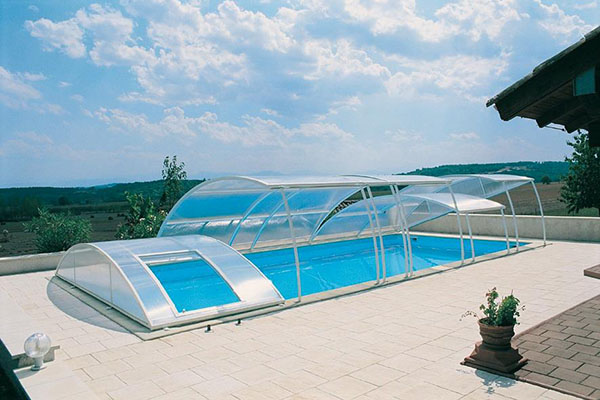 Polycarbonate Sheet Usage in Commercial Greenhouses Roofing