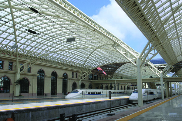 Polycarbonate Multiwall Sheet for Railway Platform Roofing System